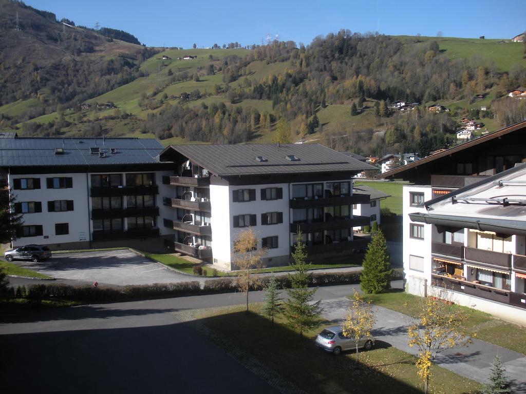 Apartment Domizil Maria Kaprun Bagian luar foto
